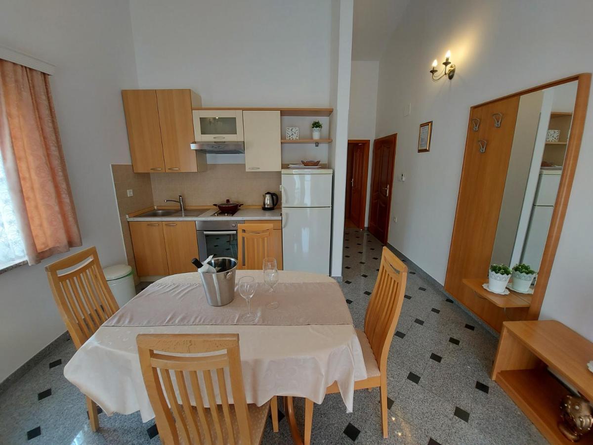 Apartments Palic Baska  Ngoại thất bức ảnh