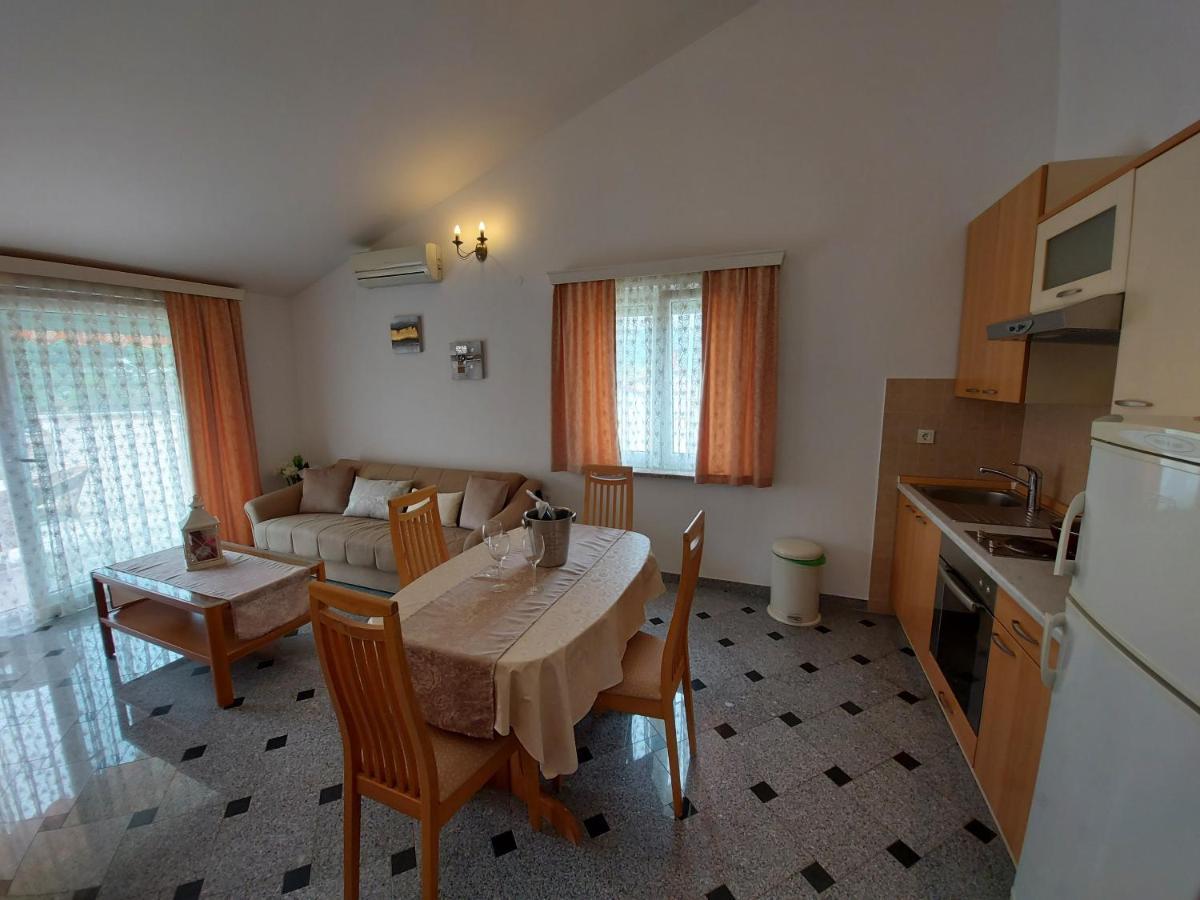 Apartments Palic Baska  Ngoại thất bức ảnh