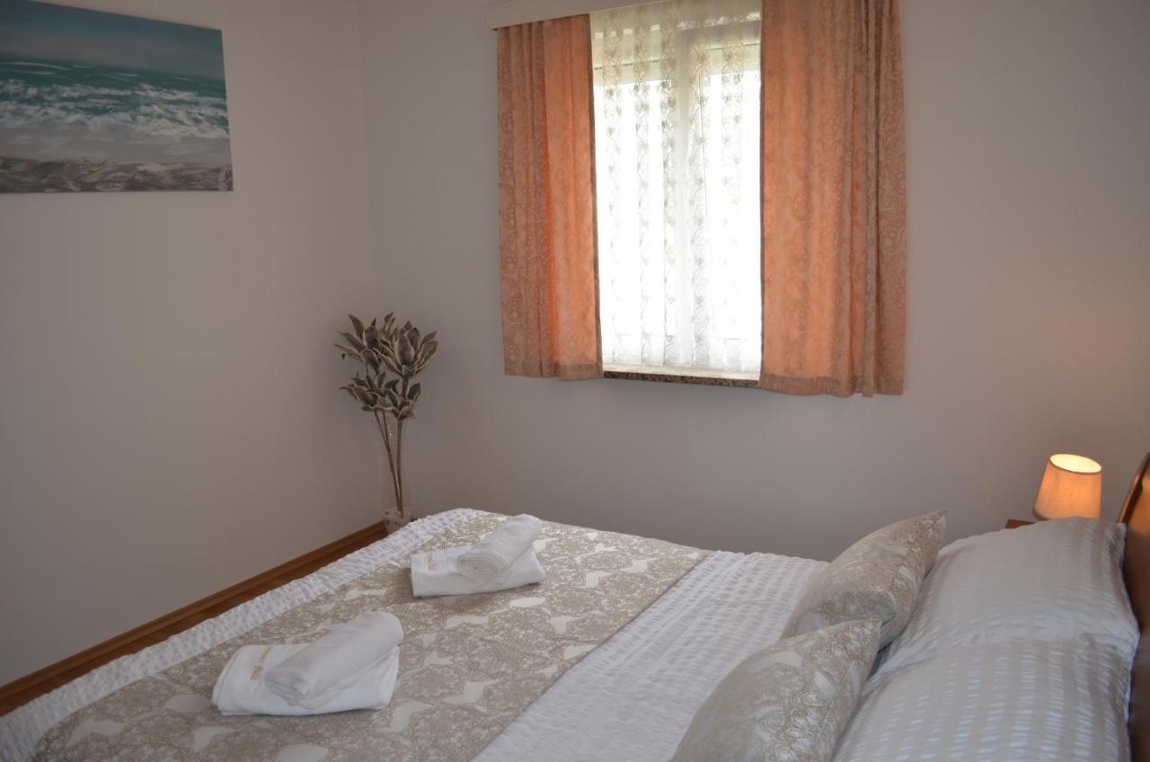 Apartments Palic Baska  Ngoại thất bức ảnh